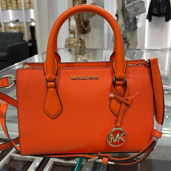 MICHAEL KORS
Sheila Small Faux Saffiano Leather Satchel
Poppy 
NWT - Picture 1 of 16